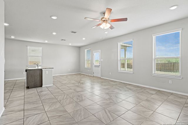 10118 Agave Azul, San Antonio, TX 78224