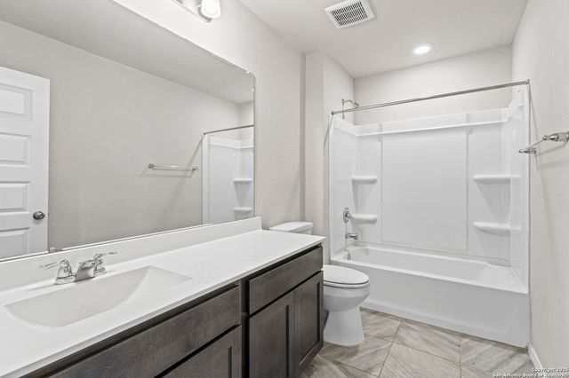 10118 Agave Azul, San Antonio, TX 78224