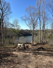 12 W Old Jamestown Road, Russell Springs, KY 42642