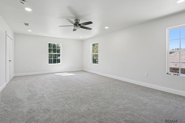 10555 Barbara St, Baton Rouge, LA 70815