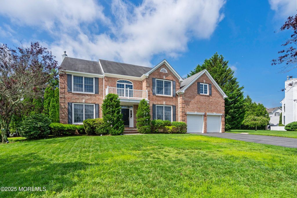 17 Jackson Circle, Ocean Twp, NJ 07712