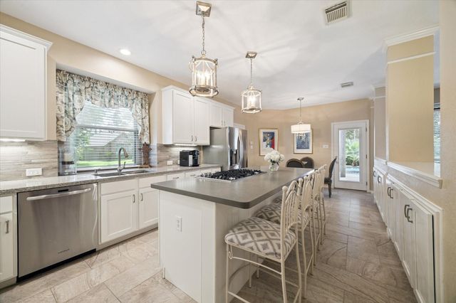 7703 Cadenza Court, Houston, TX 77040