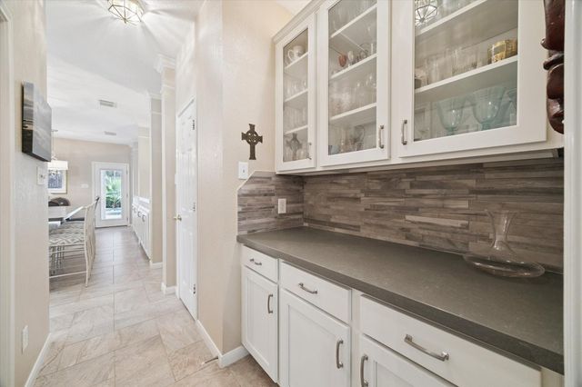 7703 Cadenza Court, Houston, TX 77040