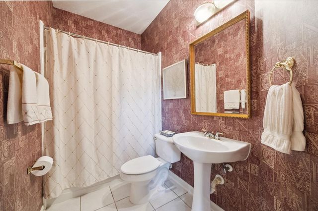 7703 Cadenza Court, Houston, TX 77040