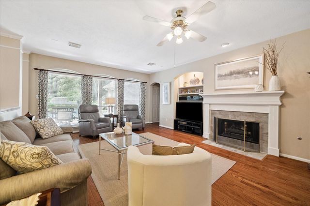 7703 Cadenza Court, Houston, TX 77040