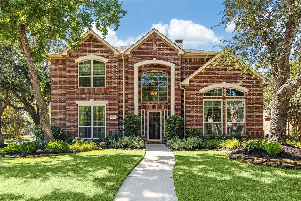 7703 Cadenza Court, Houston, TX 77040