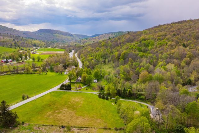136 Fox Run Road, Arlington, VT 05250