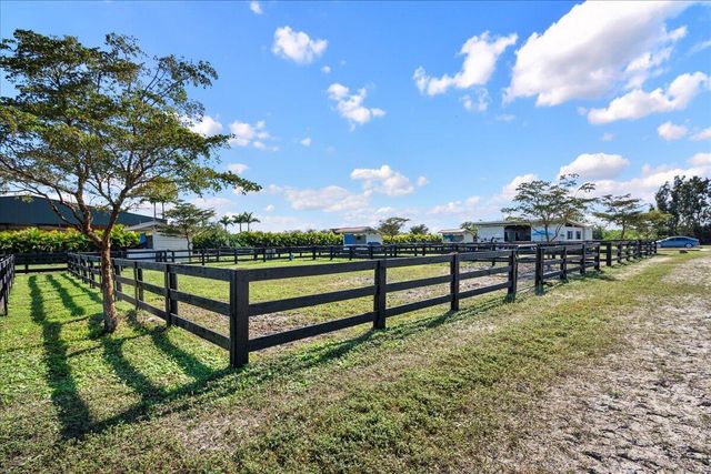 5625 140th Avenue S, Wellington, FL 33449