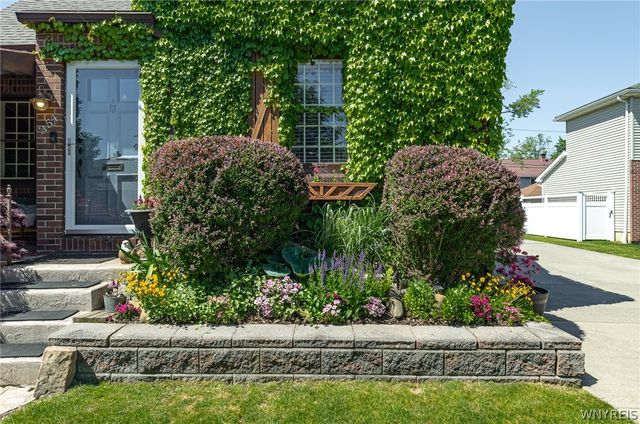354 Wardman Road, Tonawanda, NY 14217