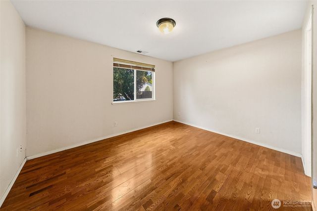 35011 27th Avenue SW, Federal Way, WA 98023