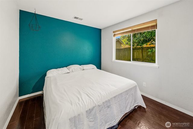 35011 27th Avenue SW, Federal Way, WA 98023