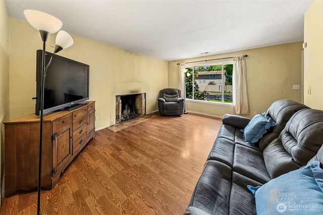35011 27th Avenue SW, Federal Way, WA 98023