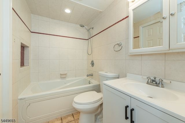 148 Papscoe Rd, West Milford Twp., NJ 07421