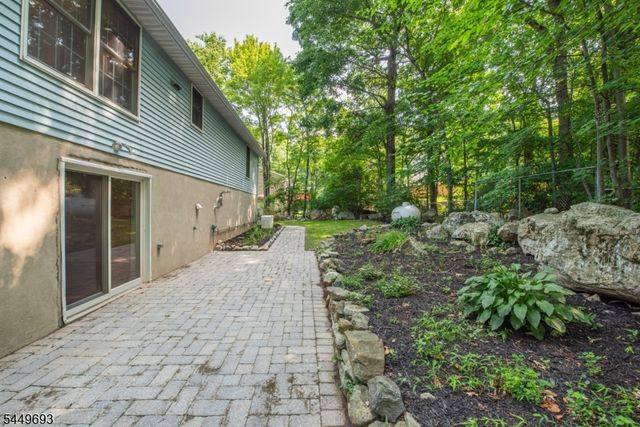 148 Papscoe Rd, West Milford Twp., NJ 07421
