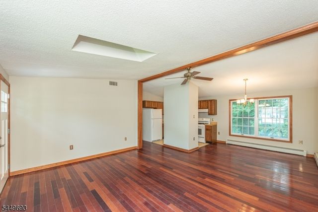 148 Papscoe Rd, West Milford Twp., NJ 07421