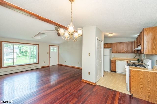 148 Papscoe Rd, West Milford Twp., NJ 07421