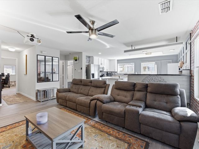3149 Spotted Fawn Drive, Fort Worth, TX 76108