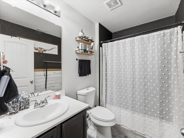 3149 Spotted Fawn Drive, Fort Worth, TX 76108