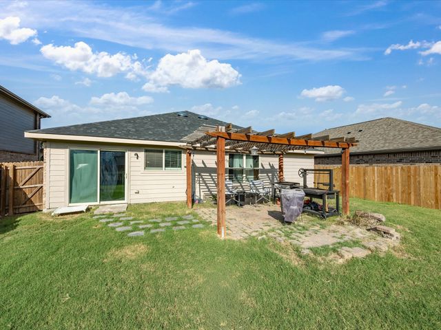 3149 Spotted Fawn Drive, Fort Worth, TX 76108