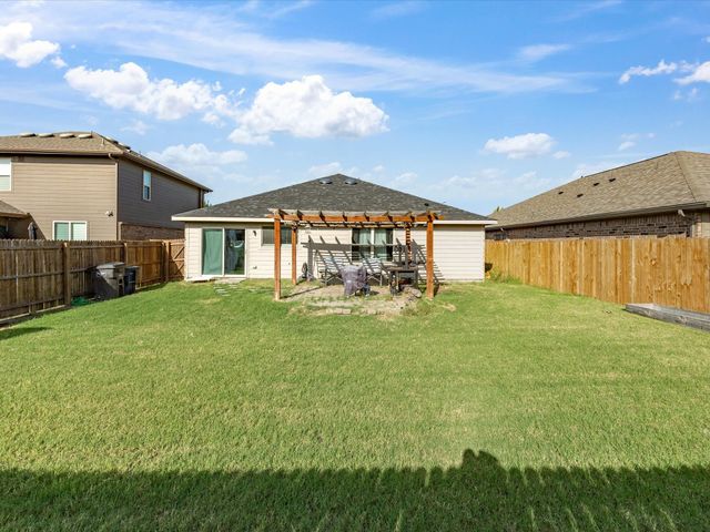 3149 Spotted Fawn Drive, Fort Worth, TX 76108