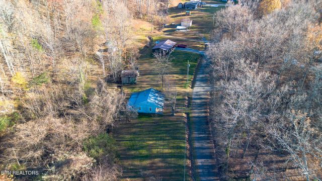 1480 Halls Top Rd, Newport, TN 37821