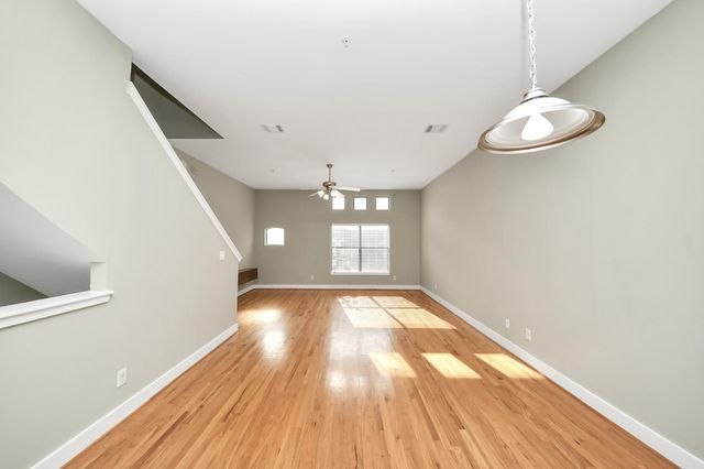8715 Meadowcroft Drive 404, Houston, TX 77063