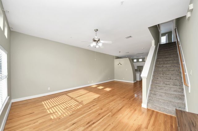 8715 Meadowcroft Drive 404, Houston, TX 77063