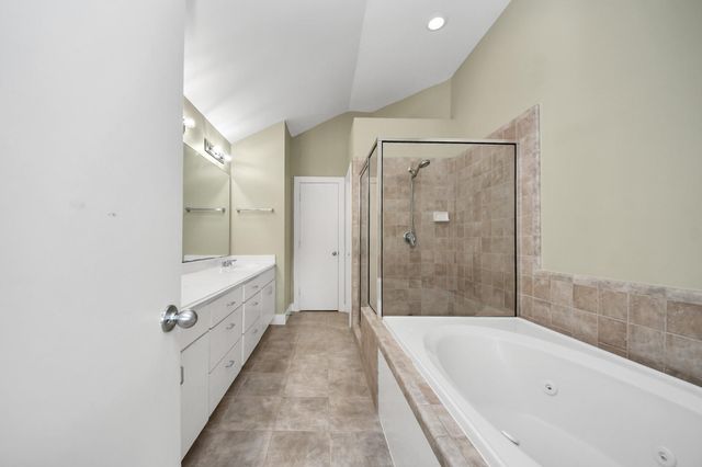8715 Meadowcroft Drive 404, Houston, TX 77063