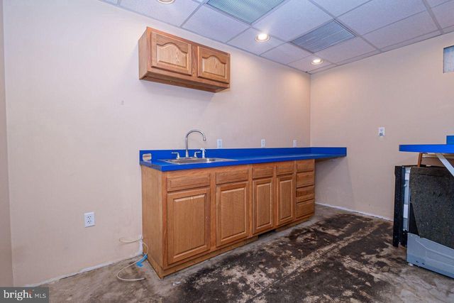 12 N CAREY ST, Baltimore, MD 21223