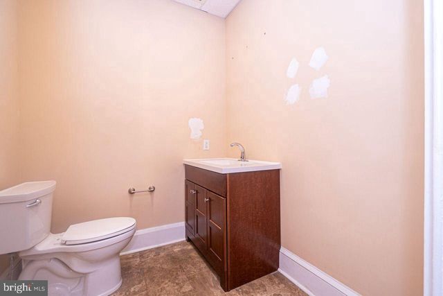 12 N CAREY ST, Baltimore, MD 21223