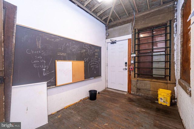 12 N CAREY ST, Baltimore, MD 21223