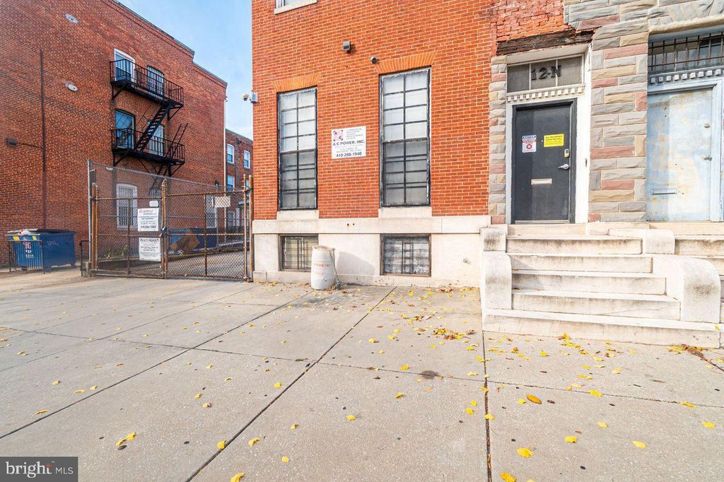 12 N CAREY ST, Baltimore, MD 21223