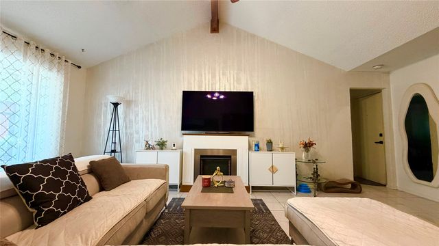 1824 Briar Run, Benbrook, TX 76126