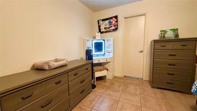 1824 Briar Run, Benbrook, TX 76126