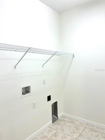 2921 TRUSTEE AVENUE, Sarasota, FL 34243