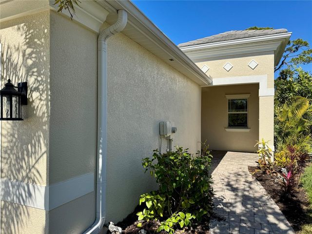 2921 TRUSTEE AVENUE, Sarasota, FL 34243