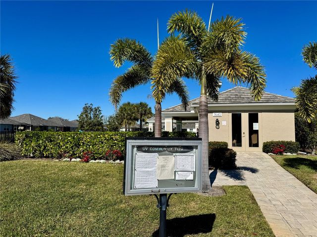 2921 TRUSTEE AVENUE, Sarasota, FL 34243