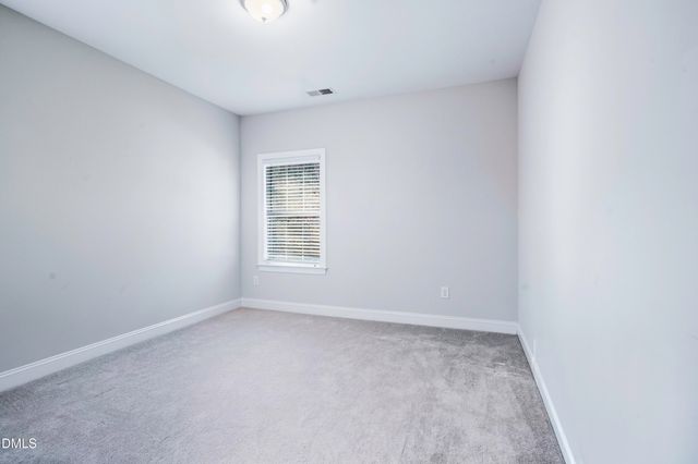 824 Kingsworth Way, Angier, NC 27501