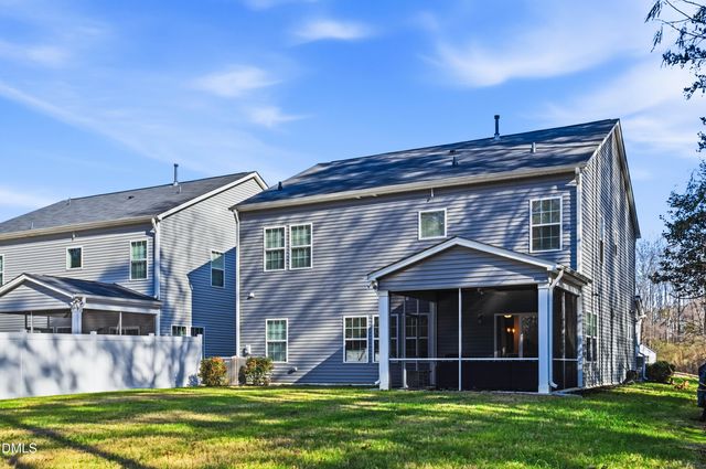 824 Kingsworth Way, Angier, NC 27501