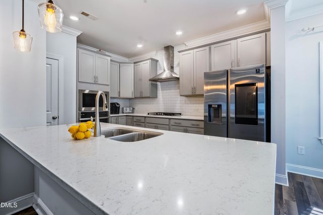 824 Kingsworth Way, Angier, NC 27501
