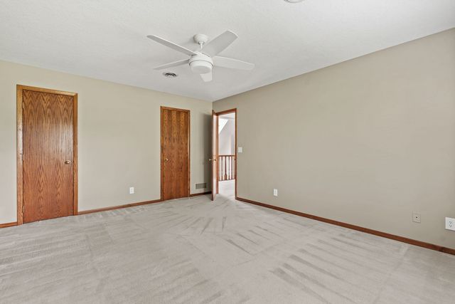 5018 Turnberry Lane, Davenport, IA 52807