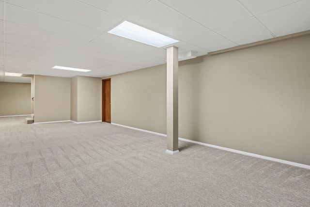 5018 Turnberry Lane, Davenport, IA 52807