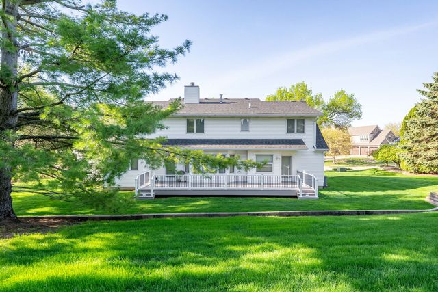 5018 Turnberry Lane, Davenport, IA 52807