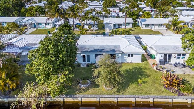 6810 NW 74th Pl, Tamarac, FL 33321