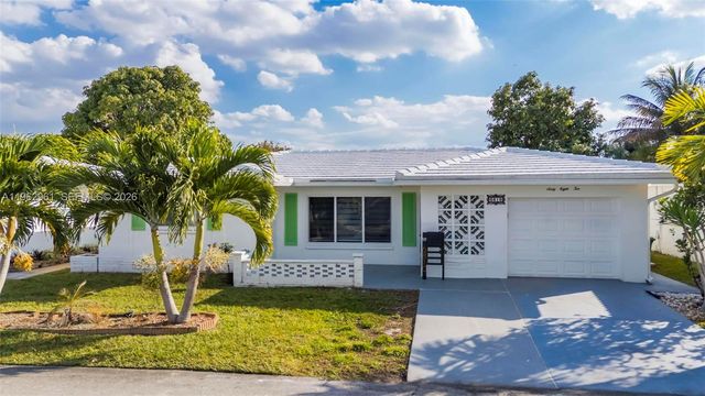 6810 NW 74th Pl, Tamarac, FL 33321