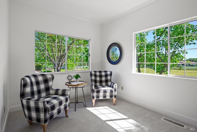 5533 Oak Meadow Dr, Santa Rosa, CA 95401