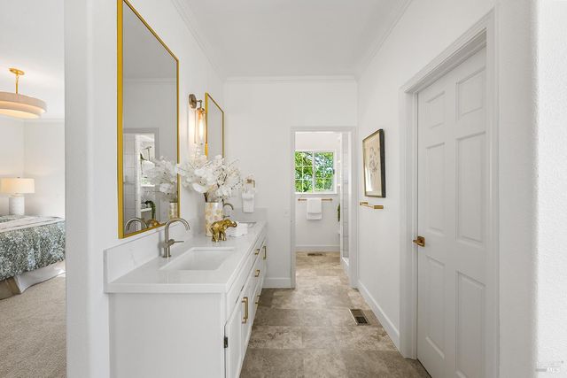 5533 Oak Meadow Dr, Santa Rosa, CA 95401