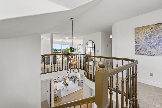 5533 Oak Meadow Dr, Santa Rosa, CA 95401