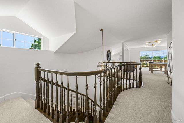 5533 Oak Meadow Dr, Santa Rosa, CA 95401