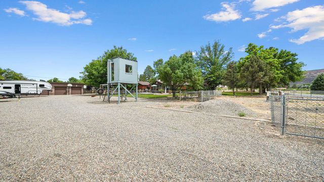 2084 Broadway, Grand Junction, CO 81507